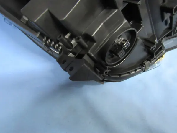 Linker Mercedes W204 Lift Bi-Xenon ILS LED Europa image 8