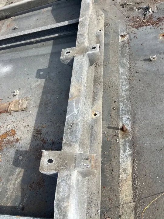 Subchasis Renault OE usado para Master Movano 2.3 image 3