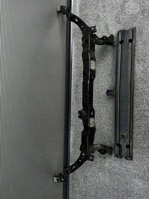 Trave di rinforzo anteriore Opel Mokka A prima del facelift image 4