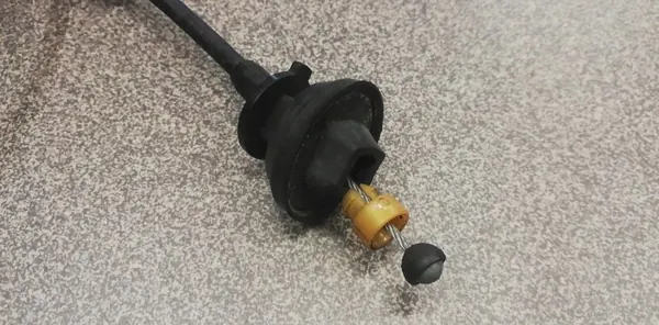 Mitsubishi OE Kaasulinkki OEM Space Star 1.3 98r. image 5