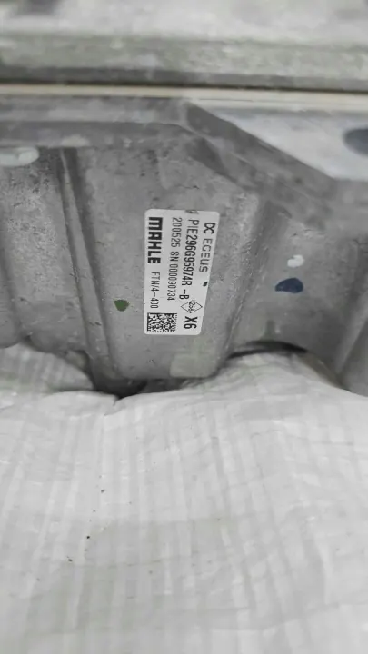 Renault Zoe Akun Latausmoduuli OEM 296H27355R image 5