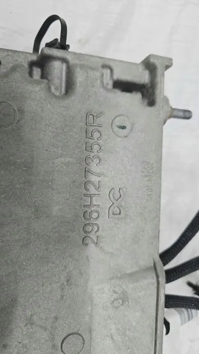 Renault Zoe Akun Latausmoduuli OEM 296H27355R image 6