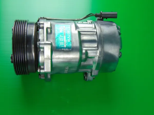 Compresor A/C OEM 1J0820803F para Golf IV 1.9TDI image 5