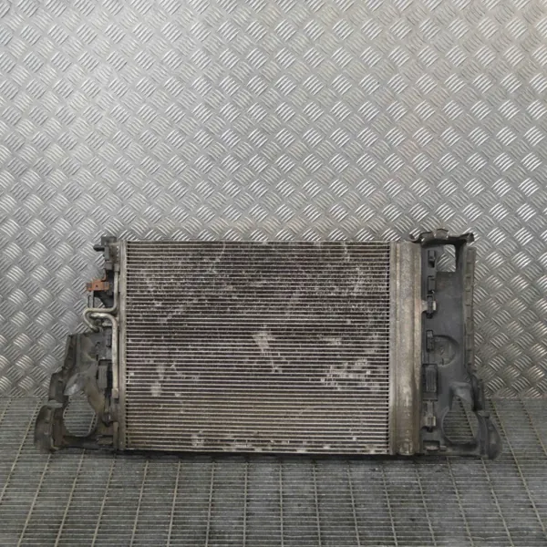 Peças de refrigeração OEM 993836F para Volvo V70 III image 2