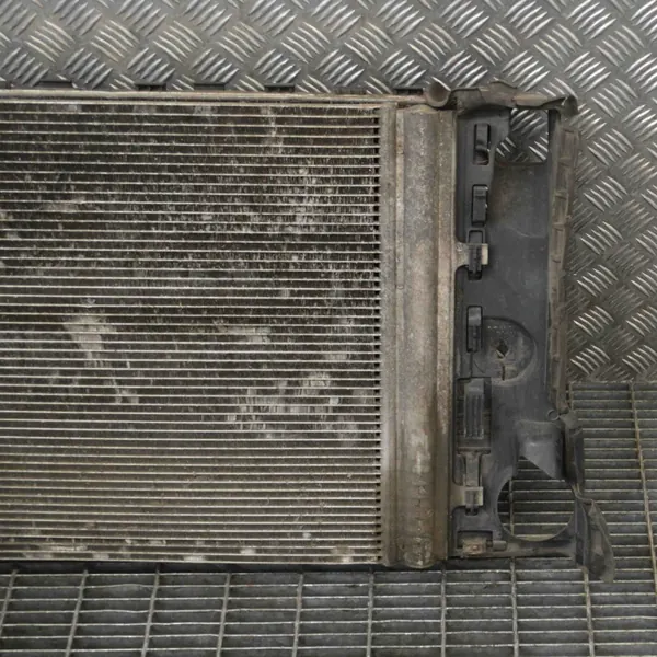 Peças de refrigeração OEM 993836F para Volvo V70 III image 3