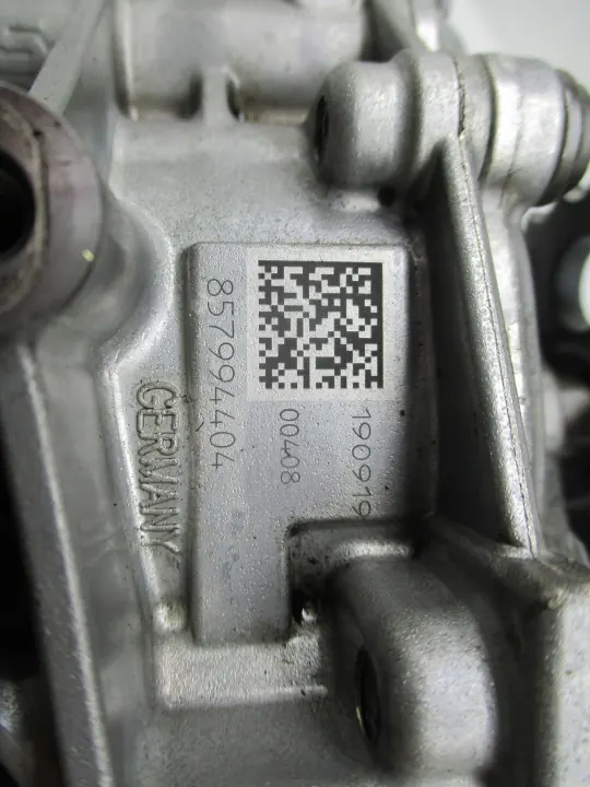 Pompe à huile BMW OEM 8579944 pour G20 G30 G01 image 7
