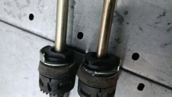 Versnellingsbakkoppeling Skoda Fabia I OEM 6Y07711265C/266B image 10