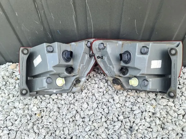 LÁMPARA TRASERA JEEP GRAND CHEROKEE WK2 image 6