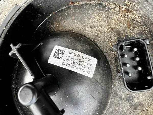 Bomba de combustível OEM 97020142102 Porsche Panamera image 8