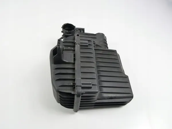 Ilmansuodattimen kotelo Peugeot 208 15-19 1.2 VTI image 2