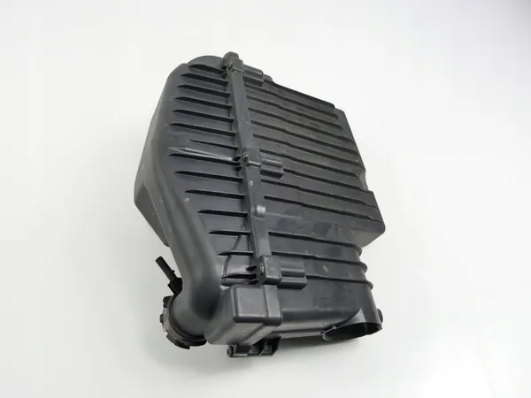 Ilmansuodattimen kotelo Peugeot 208 15-19 1.2 VTI image 6