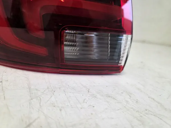 Lámpara Trasera Izquierda Opel Astra K Lift Kombi 19-> OEM 39077376 image 4