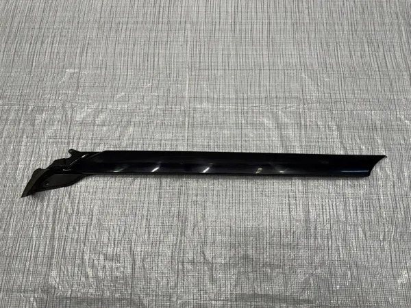 Land Rover Velar L560 vindrutslist OEM J8A2-025A52-A image 2