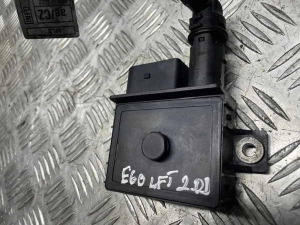 Gloeibougie regelaar OEM 3651420 voor BMW E60 image 4