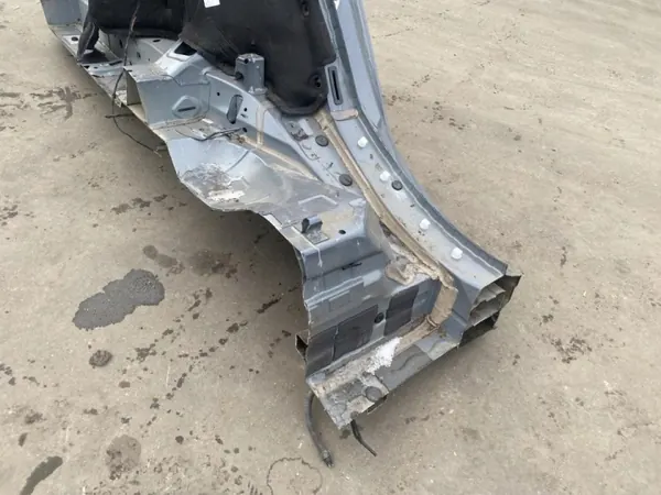 Painel lateral traseiro esquerdo BMW OEM 246416 F44 Gran Coupé image 4