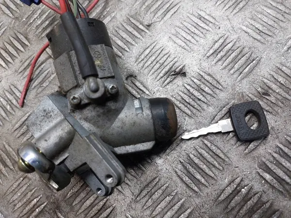 Sytytyskytkin avaimella Mercedes-Benz Vito W638 OEM 0005458108 image 2