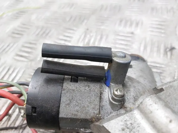 Sytytyskytkin avaimella Mercedes-Benz Vito W638 OEM 0005458108 image 4