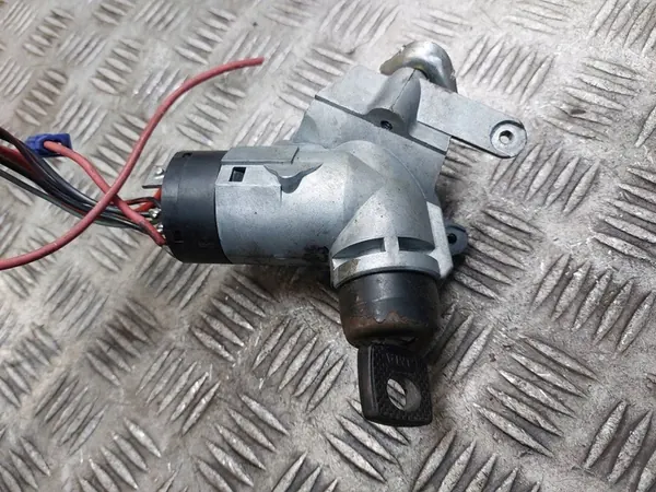 Sytytyskytkin avaimella Mercedes-Benz Vito W638 OEM 0005458108 image 5