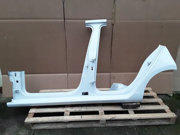 Soleira esquerda VW Golf VII HB LC9A 2014 image 1