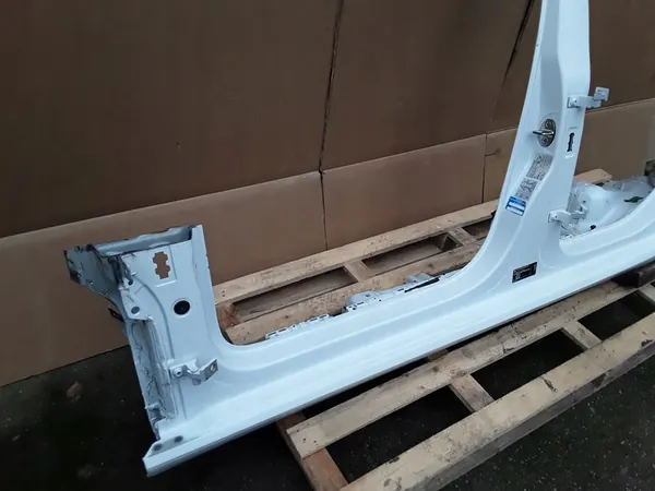 Soleira esquerda VW Golf VII HB LC9A 2014 image 2