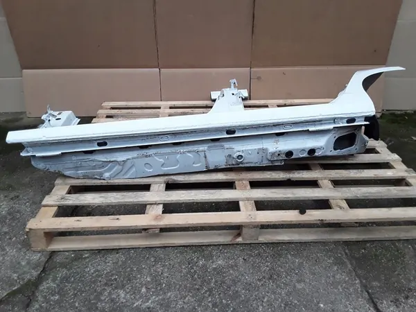 Soleira esquerda VW Golf VII HB LC9A 2014 image 8