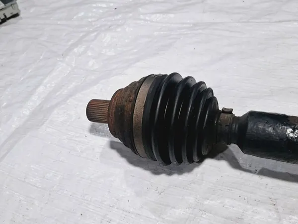 Fram höger drivaxel Skoda Octavia II 1.4 TSI image 3