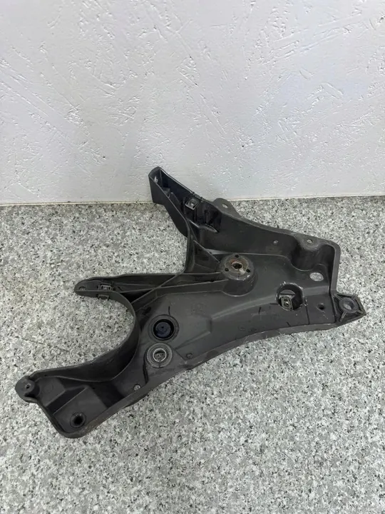 VOLVO S90 V90 2016- Supporto paraurti sinistro 31447897 image 2