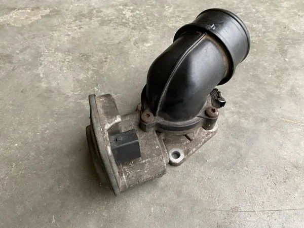 Iveco Drosselklappe 504388271 image 2