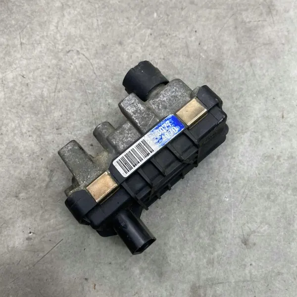 Actuador Turbo OEM 30774070 para Volvo image 3