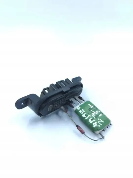 Verwarmingsventilatorrelais OEM 3R68K11R71K Renault image 4
