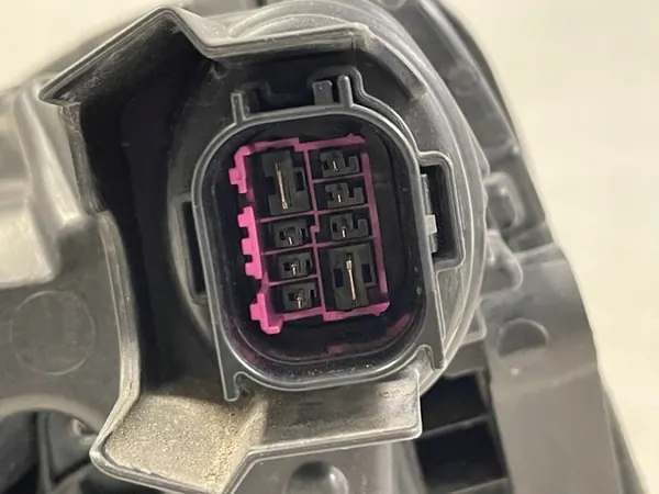 AUDI A3 8Y LIFT 20- Faro Derecho Full LED 8Y0941012 image 10