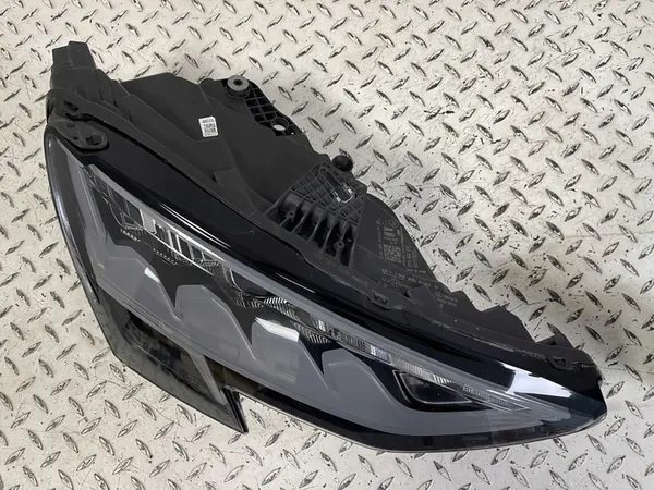 AUDI A3 8Y LIFT 20- Faro Derecho Full LED 8Y0941012 image 3