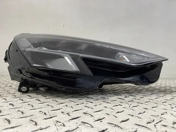 AUDI A3 8Y LIFT 20- Faro Derecho Full LED 8Y0941012 image 5