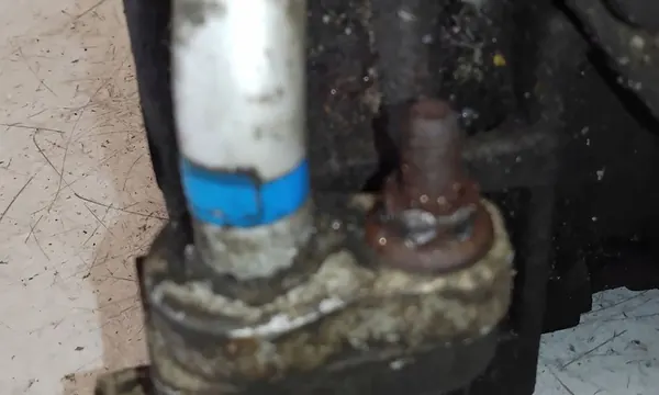 Compresseur AC KIA SORENTO I 2.5L diesel 2008 OEM 977013E350 image 2