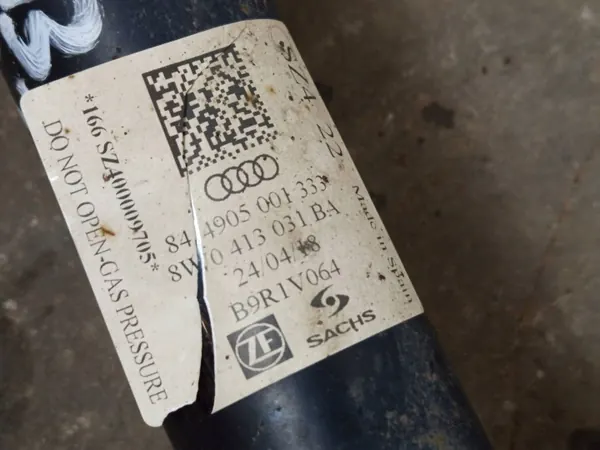 Amortiguador delantero derecho OEM 8W0413031BA Audi image 5