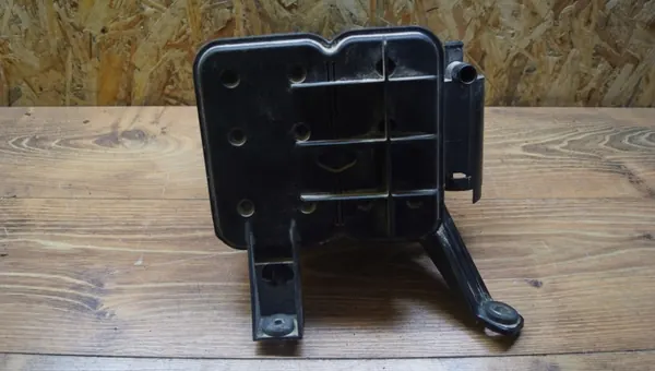 Gebruikte koolstoffilter OEM 4L0955453A voor Audi Q7 image 3