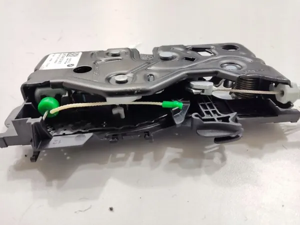 BMW 8 G14 2022 Elektrisk Baklucka Aktuator OEM 7441014 image 6