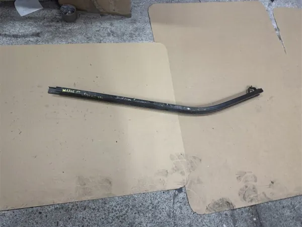 Trilho Guia Inferior OEM 7700312377G Porta Corrediça image 2