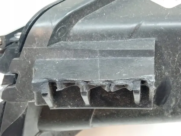 Faro anteriore destro DRL Citroen C3 III 2016-2024 OEM 9823313980 image 4