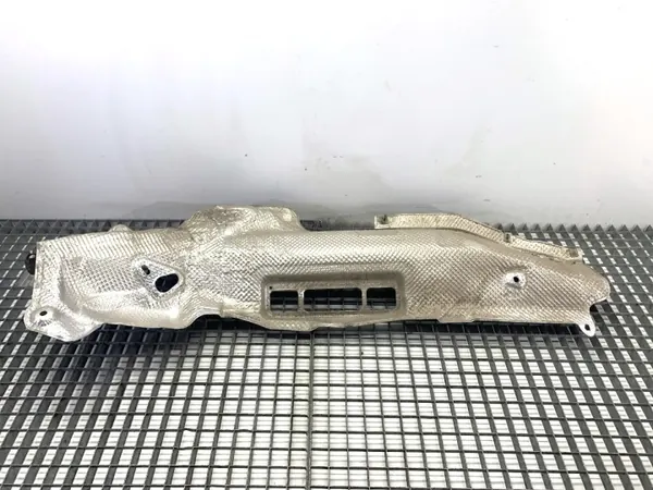 Protetor térmico A1676801805 Mercedes GLE SUV OEM image 2