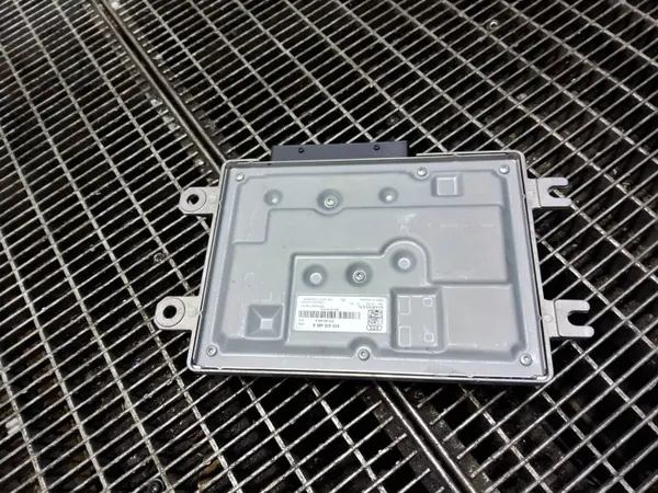 Audi Q4 e-tron 2022 Audioversterker OEM 8Y0035465A image 4