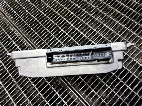 Audi Q4 e-tron 2022 Audioversterker OEM 8Y0035465A image 5