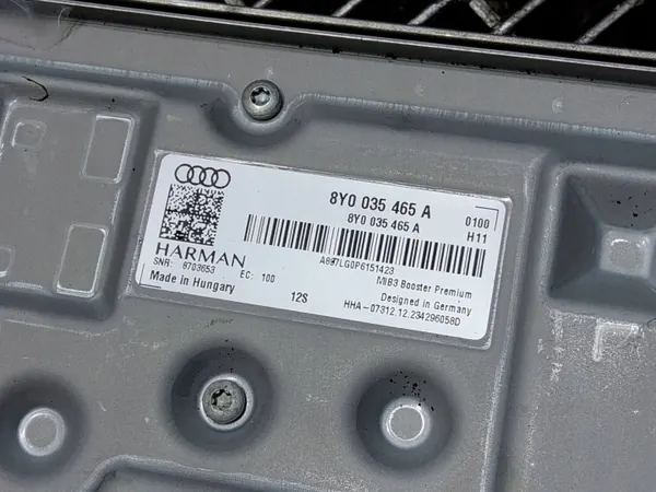 Audi Q4 e-tron 2022 Audioversterker OEM 8Y0035465A image 6