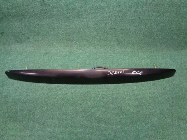 Garniture de hayon arrière Fiat Sedici Suzuki SX4 2006-2014 OEM image 1