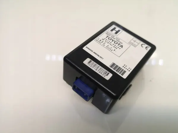 Module de Verrouillage Central Toyota OEM 89740-0D100 image 2