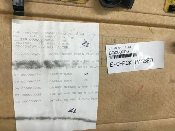 Juego de faldones Audi A4 S4 B6 OEM 2710041851 image 4