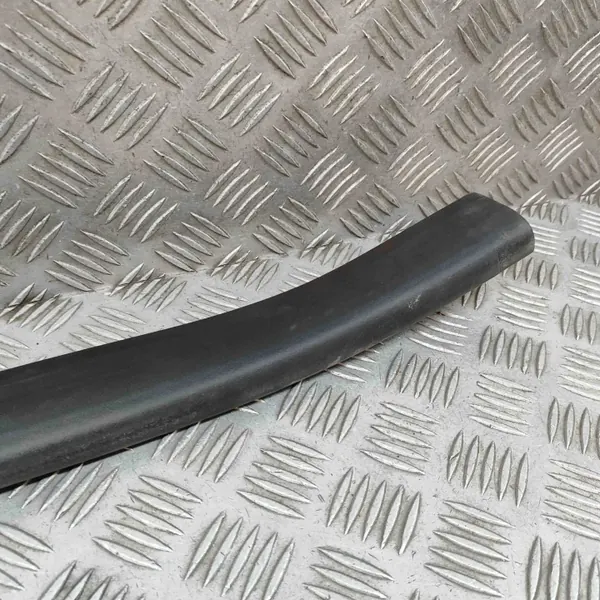 Joint de capot BMW X5 G05 OEM 7910310 - État utilisé image 4