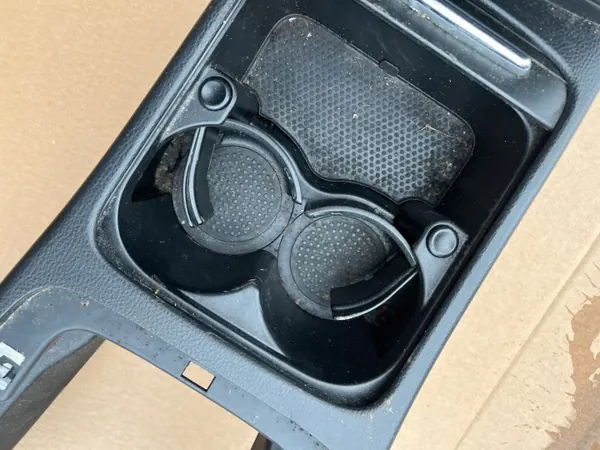 Accoudoir tunnel central OEM 3C0864207 VW Passat B6 image 6