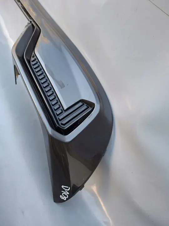 Volvo XC60 II Achterbumper Trim OEM 32136215 image 6
