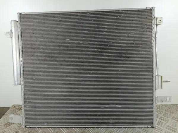 Jeep Grand Wagoneer AC-kondensaattori OEM 68425451AA image 3